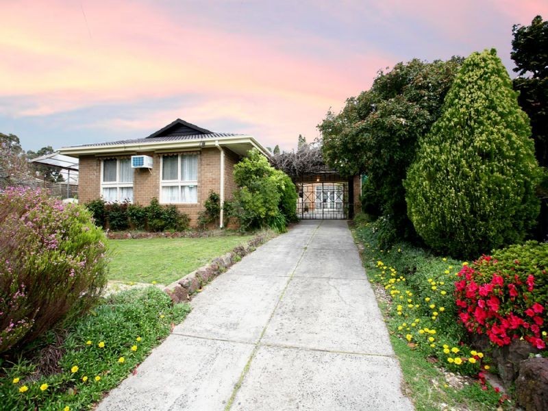1 Pineda Court, Glen Waverley VIC 3150