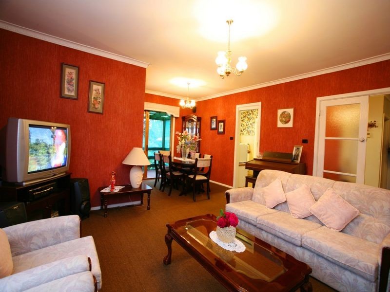 14 Pinewood Drive, Mount Waverley VIC 3149