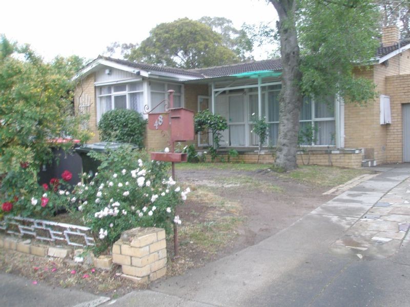 48 Illuka Crescent, Mount Waverley VIC 3149