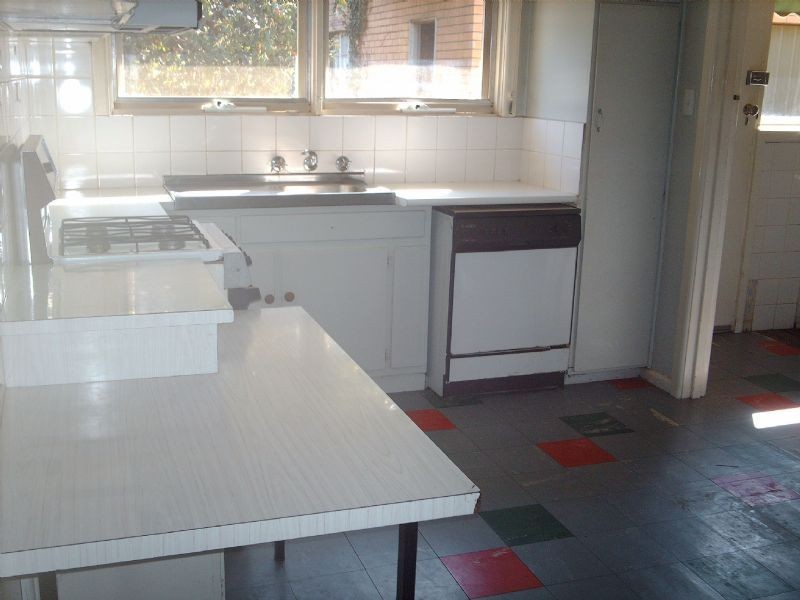 19 Swayfield Road, Mount Waverley VIC 3149