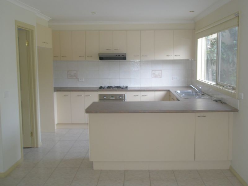 6 Callaghan Ave, Glen Waverley VIC 3150