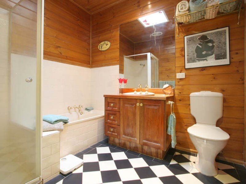 77 Orchard Street, Glen Waverley VIC 3150
