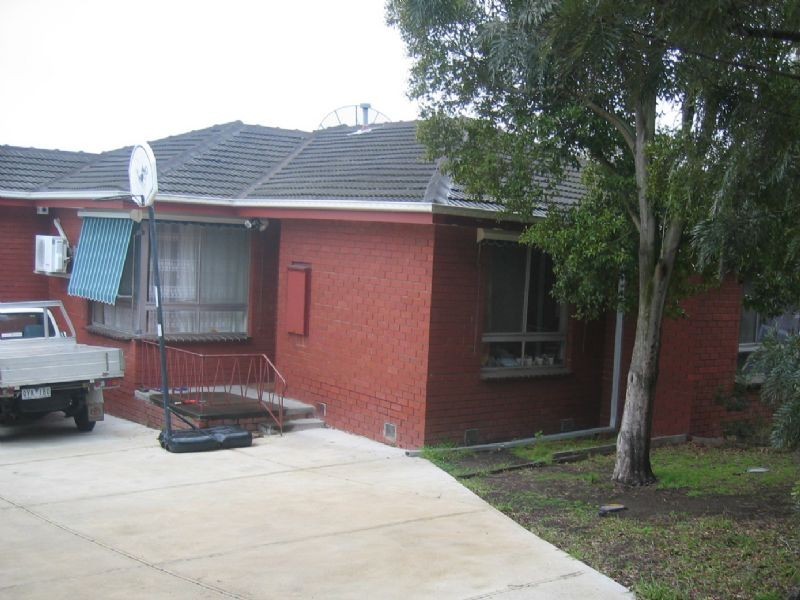 14 Compton Street, Glen Waverley VIC 3150