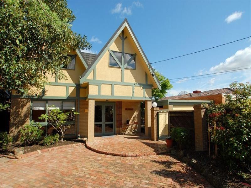 61 Windella Crescent, Glen Waverley VIC 3150