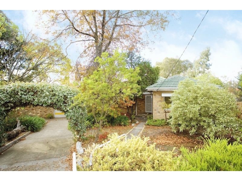 4 Hocking Crt , Mount Waverley VIC 3149