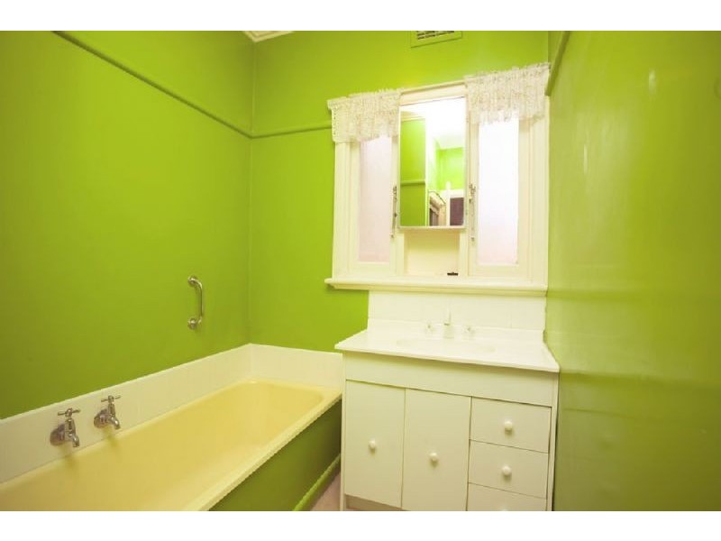 4 Hocking Crt , Mount Waverley VIC 3149