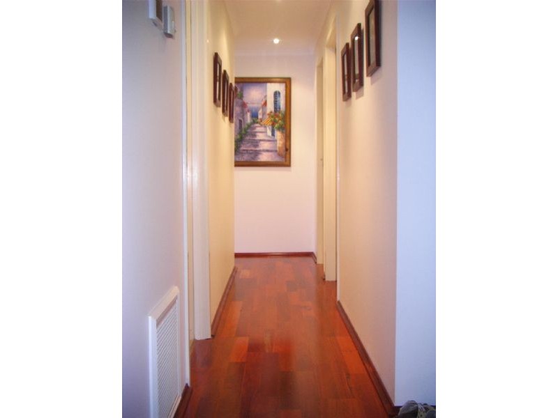 2/16 Adrienne Crescent, Mount Waverley VIC 3149