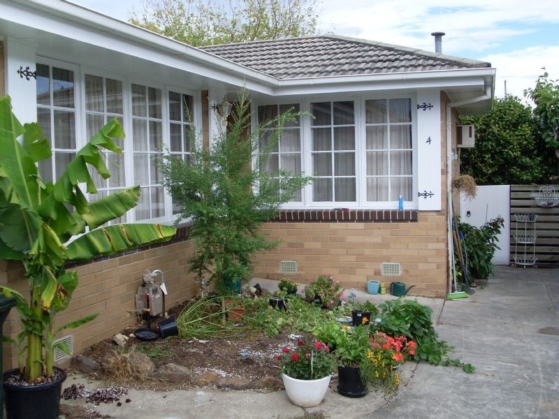 4/84 Mahoneys Road, Forest Hill VIC 3131