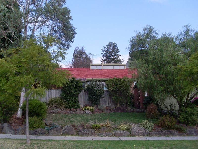 17 Garnet Road, Wheelers Hill VIC 3150