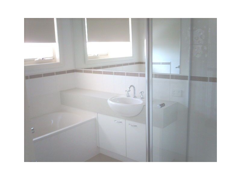 1/17 Lincoln Avenue, Glen Waverley VIC 3150