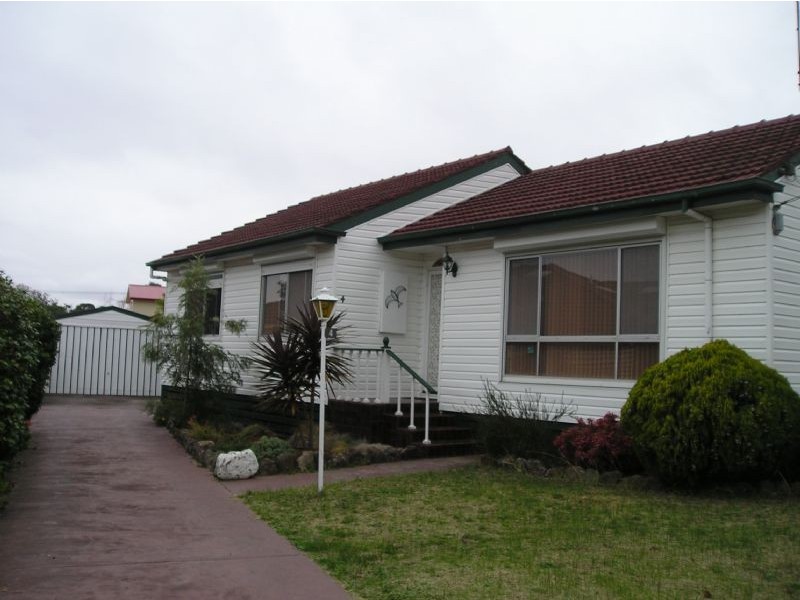 4 Tullius Avenue, Oakleigh East VIC 3166