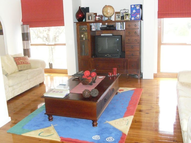 41 Leatherwood Crescent, Wheelers Hill VIC 3150