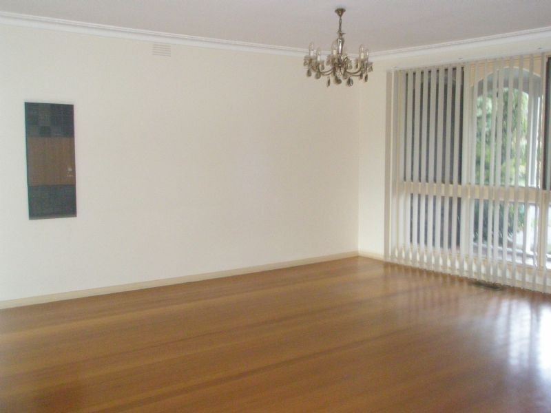 35 Browning Drive, Glen Waverley VIC 3150
