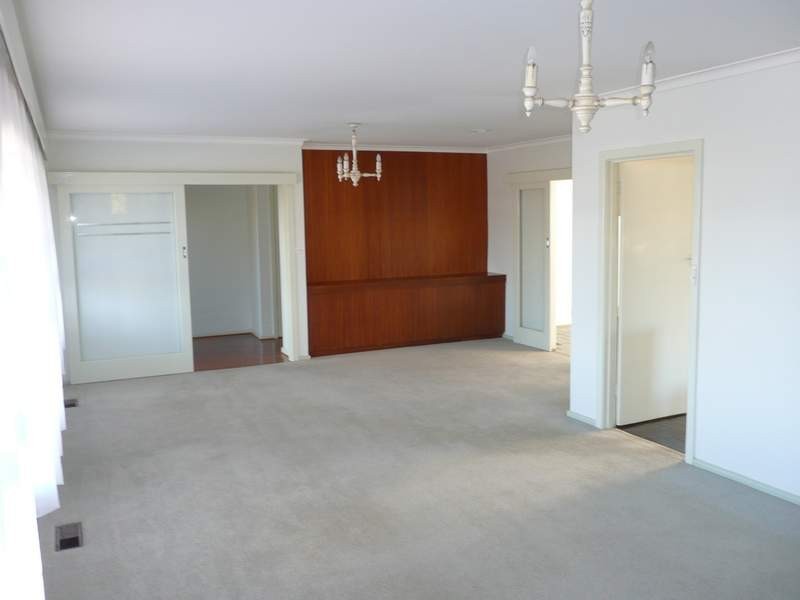 1 Berkley Court, Glen Waverley VIC 3150