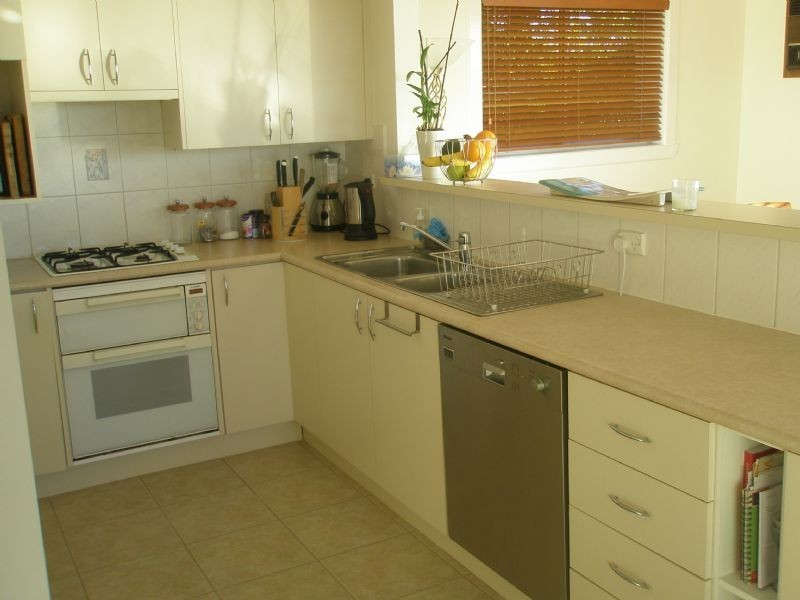 1/2 Silver Ash Avenue, Ashwood VIC 3147