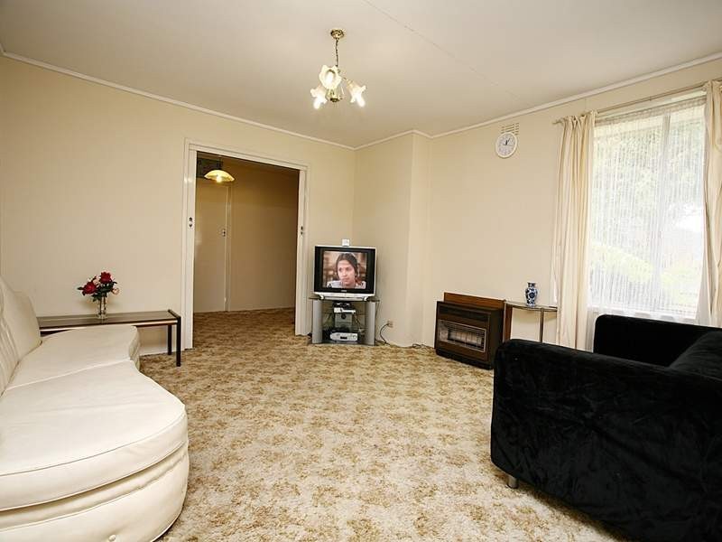 13 Wanda Street, Mulgrave VIC 3170