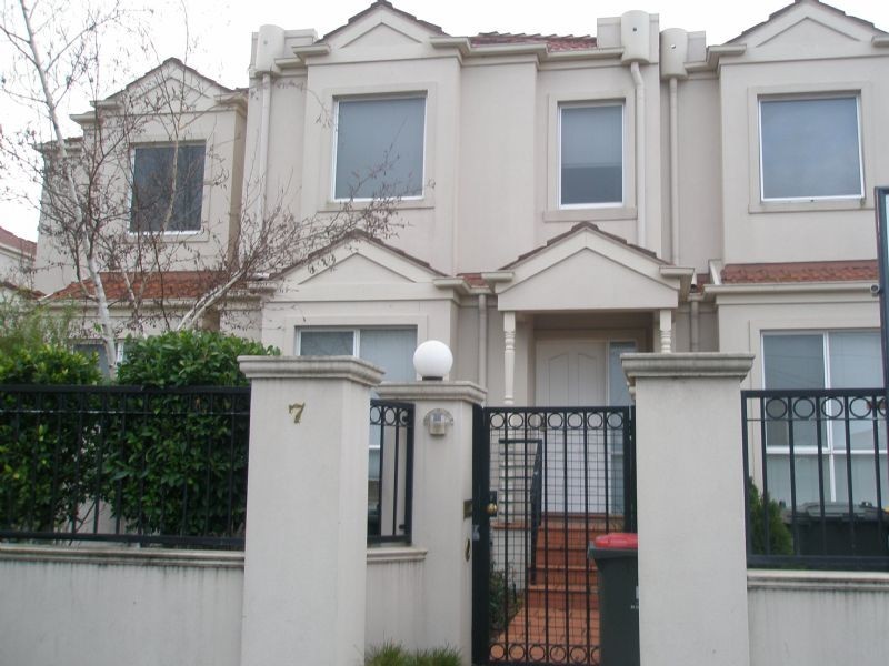 7/1279 Centre Road, Oakleigh VIC 3166