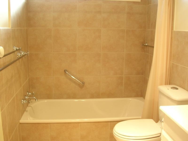 16 Leslie Grove, Ringwood North VIC 3134