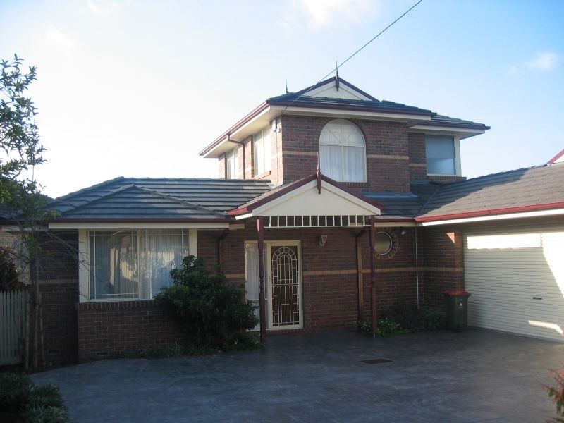 2/7 Fairhills Parade, Glen Waverley VIC 3150