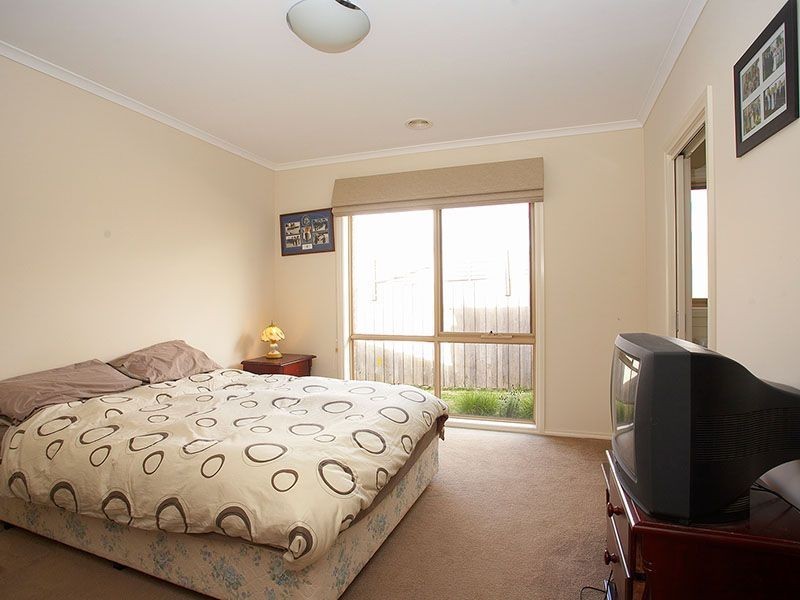 2/4 Durward Avenue, Glen Waverley VIC 3150