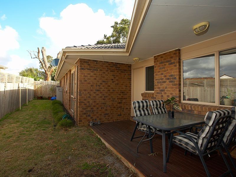 2/4 Durward Avenue, Glen Waverley VIC 3150