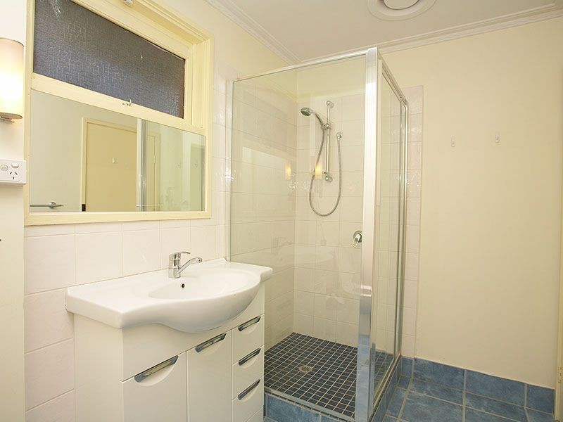 129 Brandon Park Drive, Wheelers Hill VIC 3150