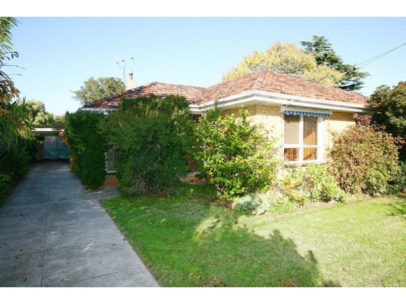 84 Hillview Avenue, Mount Waverley VIC 3149