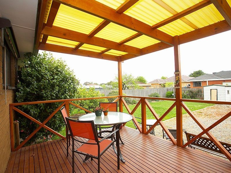 33 Palmbeach Crescent, Mount Waverley VIC 3149