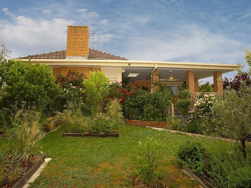 8 Hunter Street, Glen Waverley VIC 3150