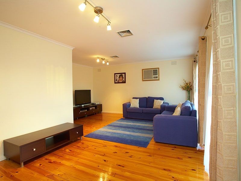 22 Excalibur Avenue, Glen Waverley VIC 3150