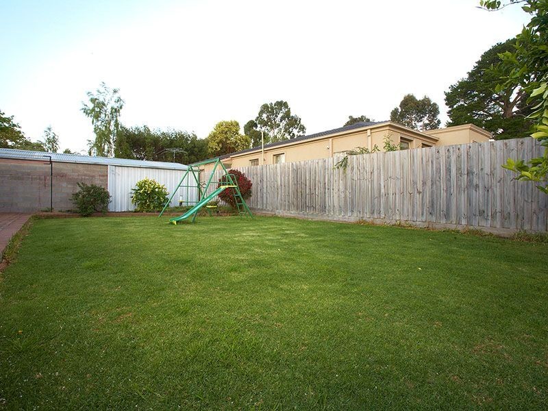 22 Excalibur Avenue, Glen Waverley VIC 3150
