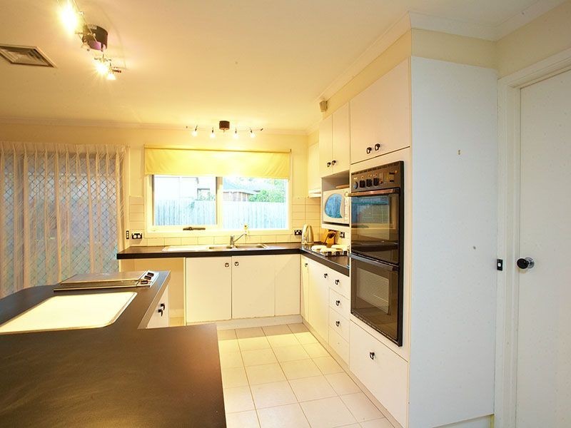 22 Excalibur Avenue, Glen Waverley VIC 3150