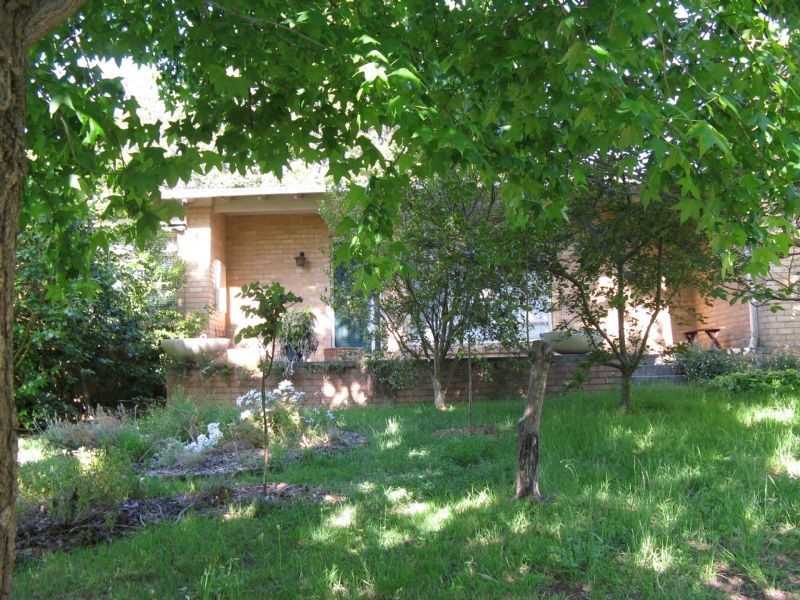 2 Oak Court, Mount Waverley VIC 3149