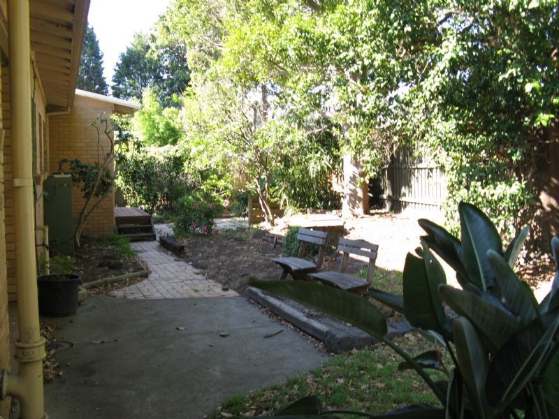 2 Oak Court, Mount Waverley VIC 3149