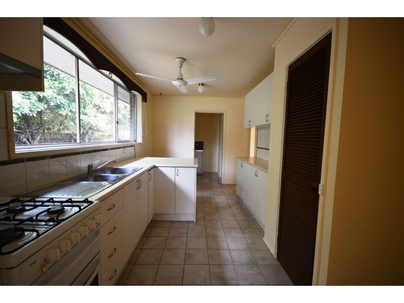 43 Albany Drive, Mulgrave VIC 3170