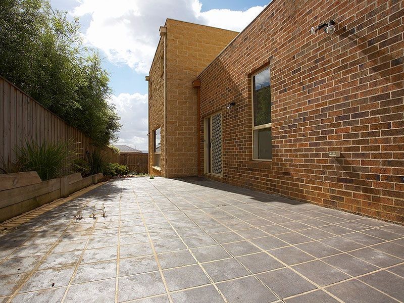 34 Arlington Drive, Glen Waverley VIC 3150