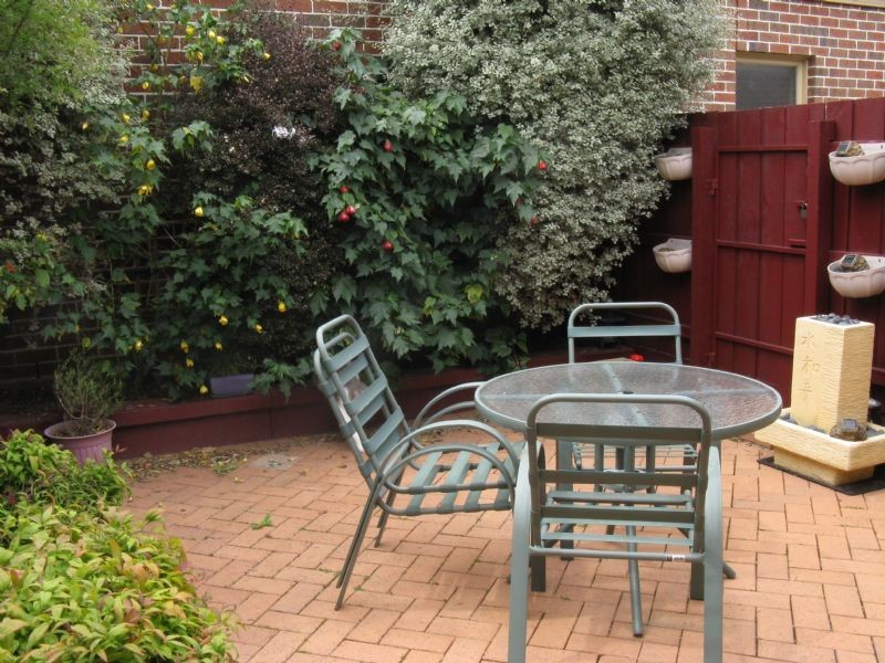 2/1071 Dandenong Road, Malvern East VIC 3145