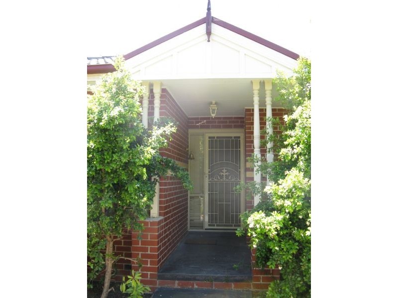 2/16 Rotherwood Avenue, Mitcham VIC 3132