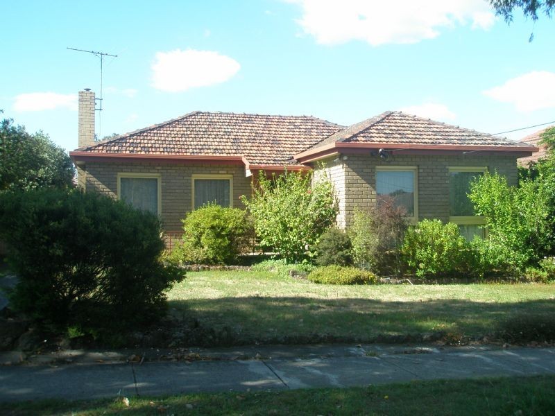 12 Ingram Avenue, Glen Waverley VIC 3150