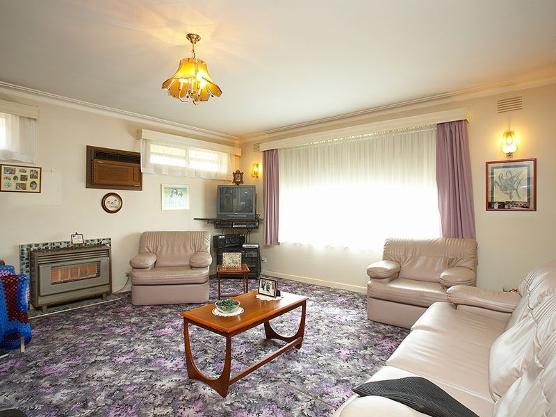 29 Kinnoull Grove, Glen Waverley VIC 3150