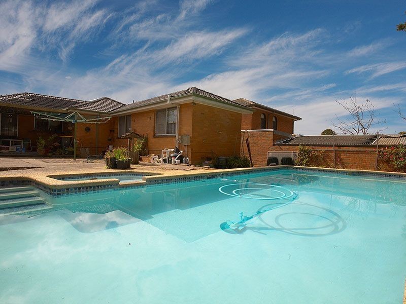 29 Kinnoull Grove, Glen Waverley VIC 3150