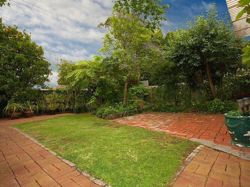 711 Waverley Road, Glen Waverley VIC 3150