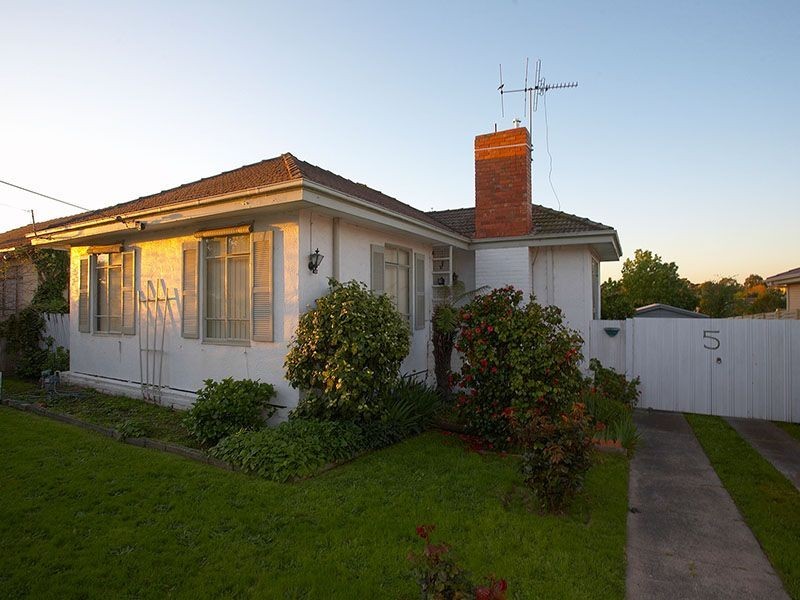 5 Harcourt Street, Ashwood VIC 3147