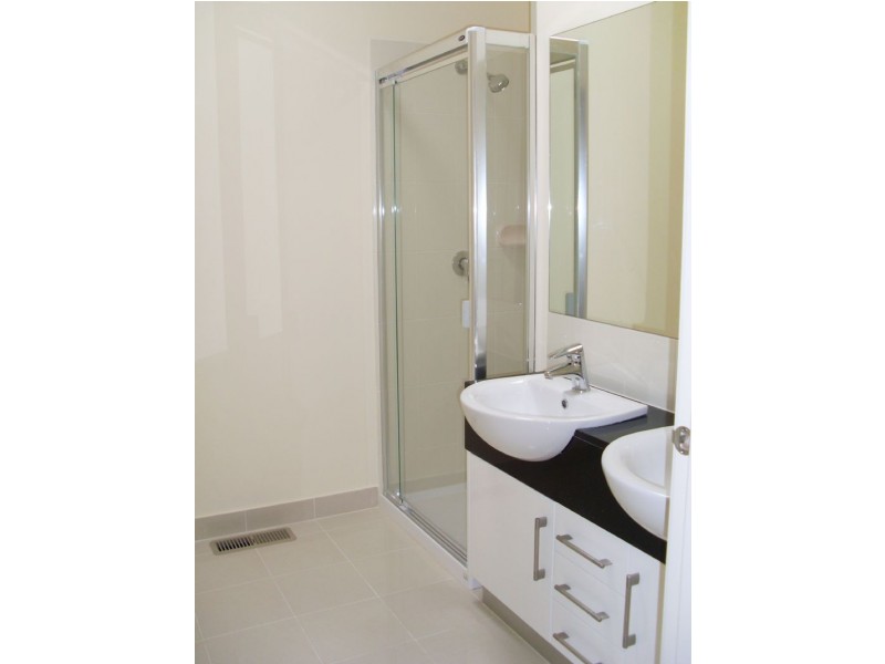 2/7 Kalonga Court, Glen Waverley VIC 3150