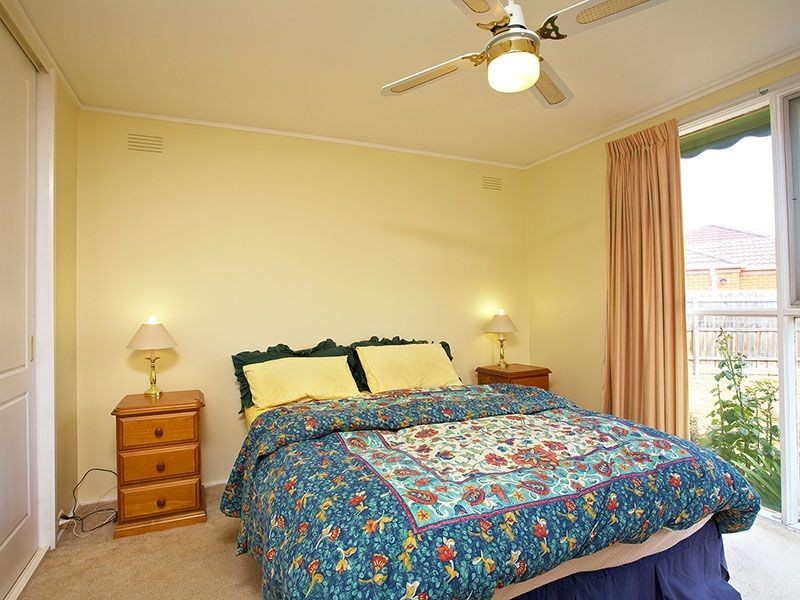 4 Marina Court, Notting Hill VIC 3168