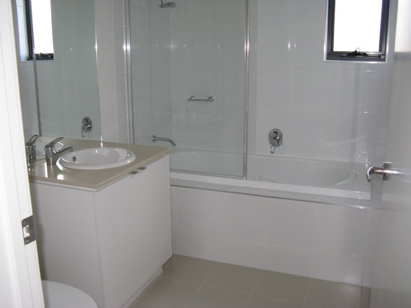 18 St James Park Drive, Mulgrave VIC 3170