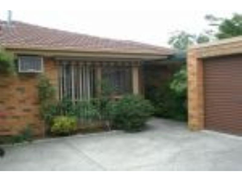 2/196 Lawrence Road, Mount Waverley VIC 3149