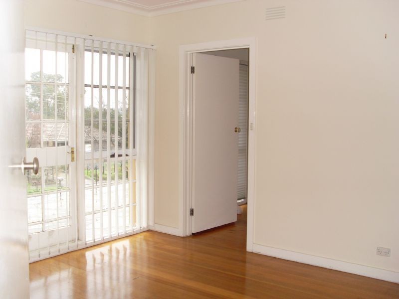 22 Andrew Street, Mount Waverley VIC 3149