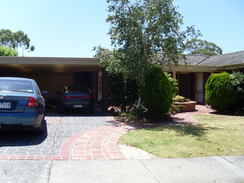 24  Aston Heath, Glen Waverley VIC 3150