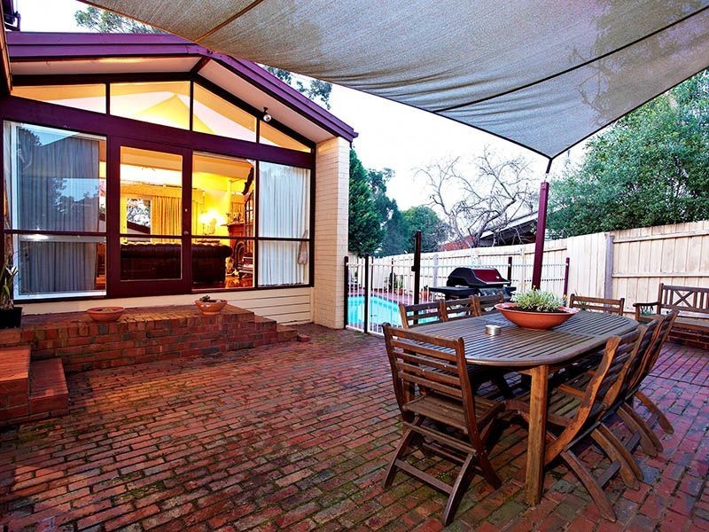 6 Glentower Drive, Glen Waverley VIC 3150